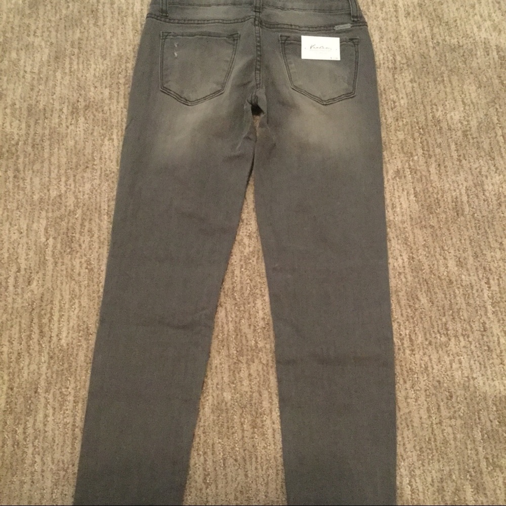 1 LEFT‼️5 ⭐️ Grey Wash Moto Skinnies - Picture 8 of 8
